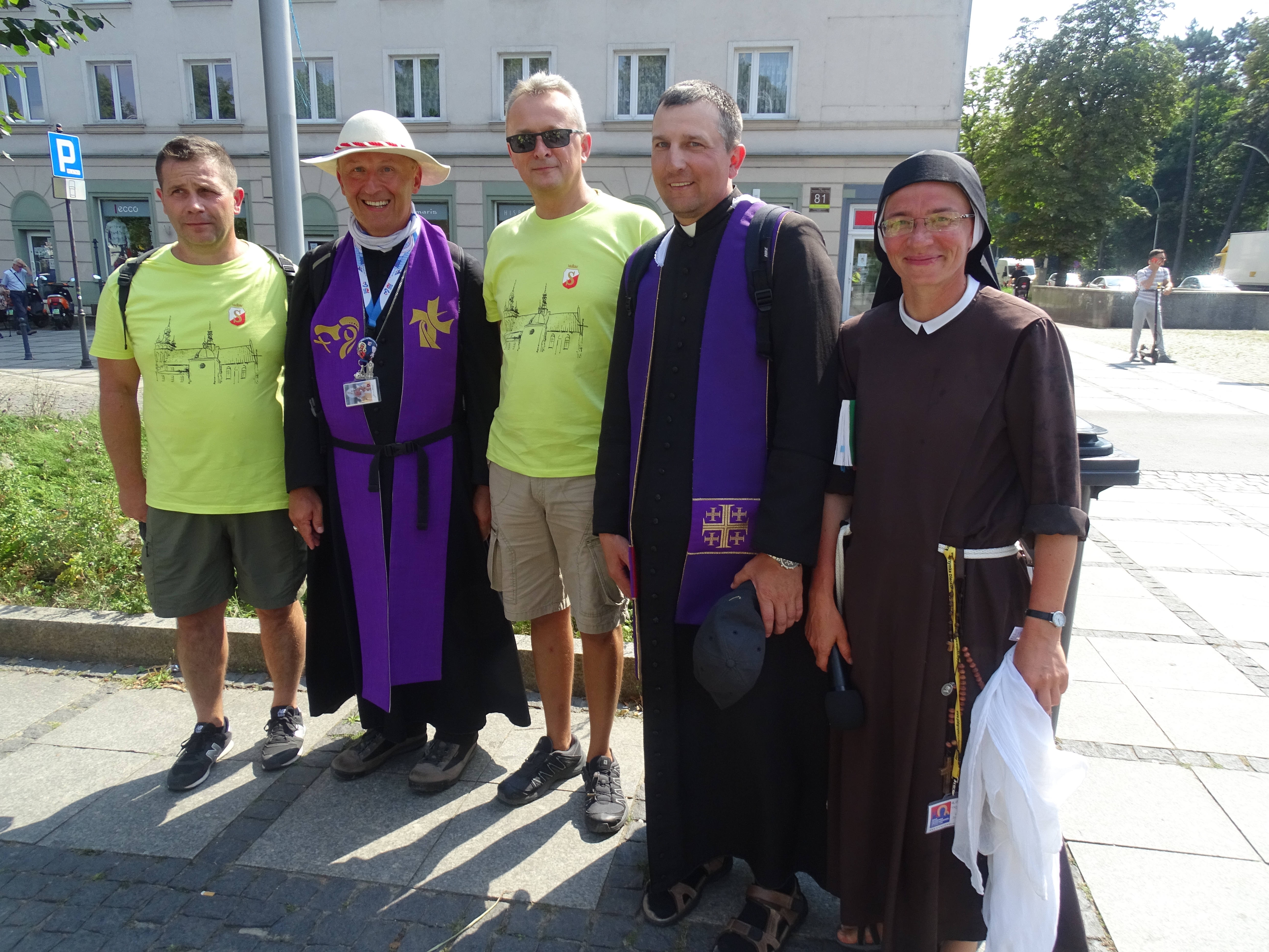 Z ks. biskupem Markiem Solarczykiem już w Czestochowie spotkali się również: burmistrz Zwolenia Arkadiusz Sulima oraz z-ca Grzegorz Molednowski.